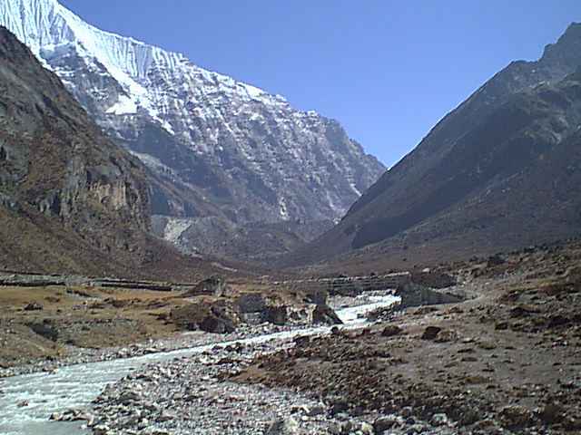 Looking east toward the elevated moraines of Tsho Rolpa